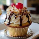 Banana Split Cupcakes: Simple Joy! 4 Banana Split Cupcakes